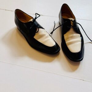 Sz 7.5N Kenneth Cole New York black & white oxfords